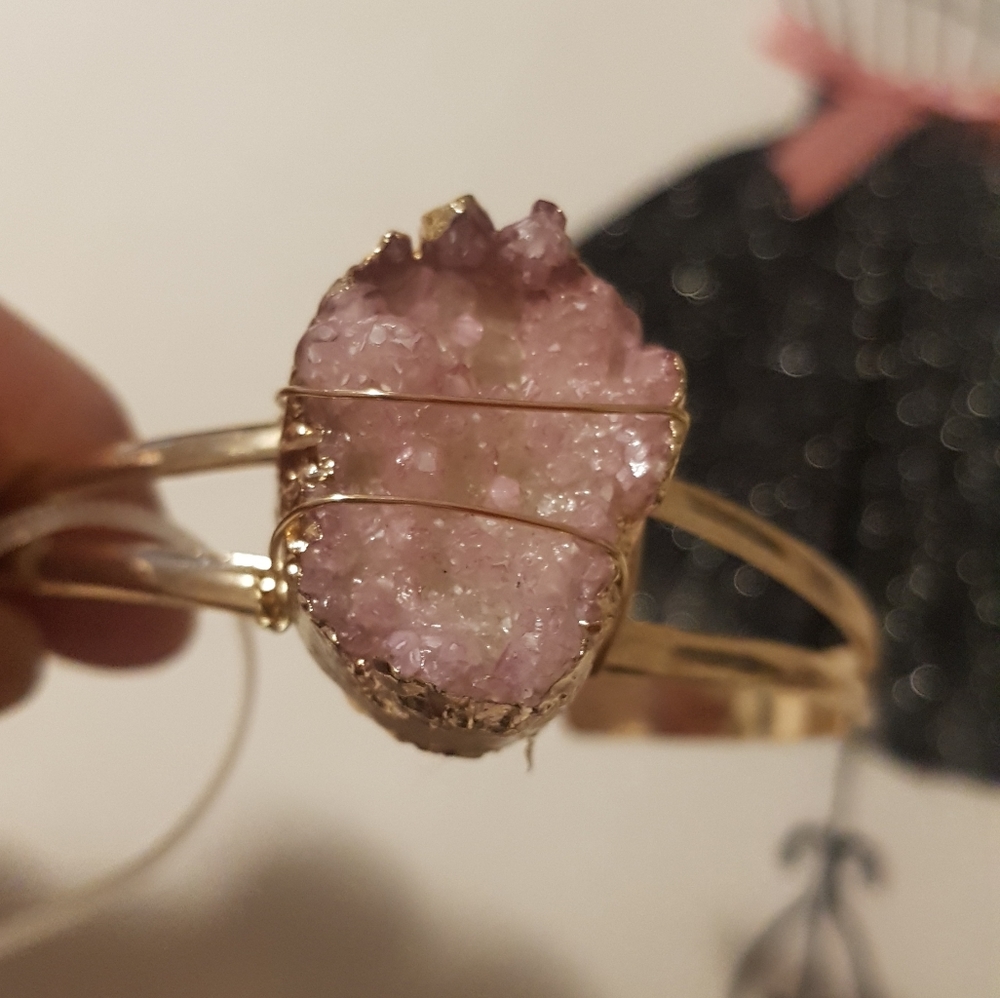 Purple(light) Crystals: Spirituality& Intuition